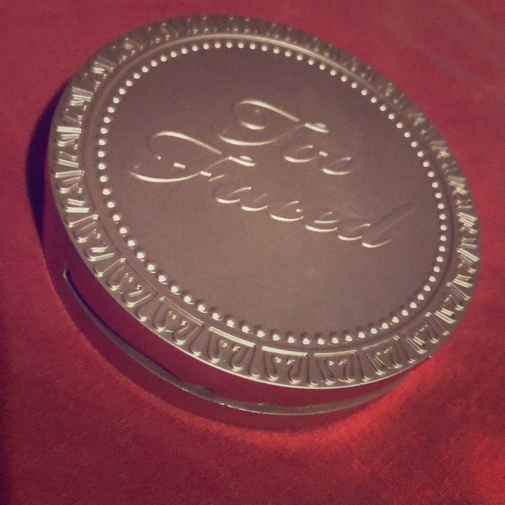 Too Faced natural bronzer